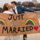 Couple married at the women's march on washington