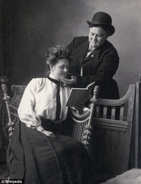 Anna Moor and Elsie Dale