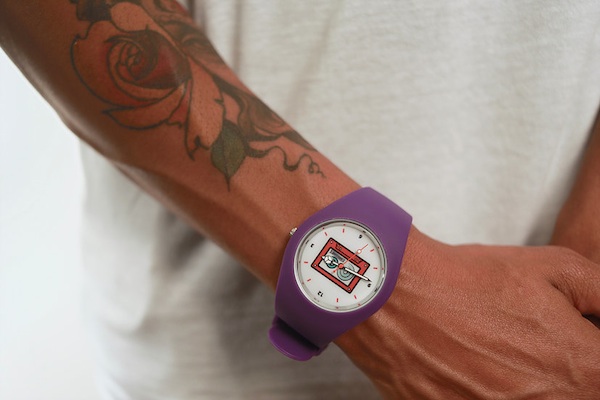 Photo of Note2Self purple watch